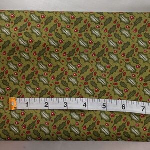 OOP Xmas Olive Green Holly & Ivy Berry Cotton Fabric  BTHY Xmas Blender